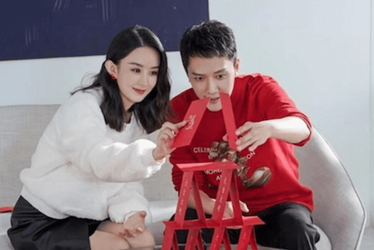 Triệu Lệ Dĩnh bị tóm sống khoác tay trai lạ đi mua sắm giữa tin đồn tái hợp Phùng Thiệu Phong? - Hình 1