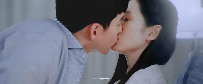 Valentine xem lại Crash Landing On You là chuẩn bài: Son Ye Jin - Hyun Bin tìm thấy nhau cả trên phim lẫn đời thực rồi! - Hình 4