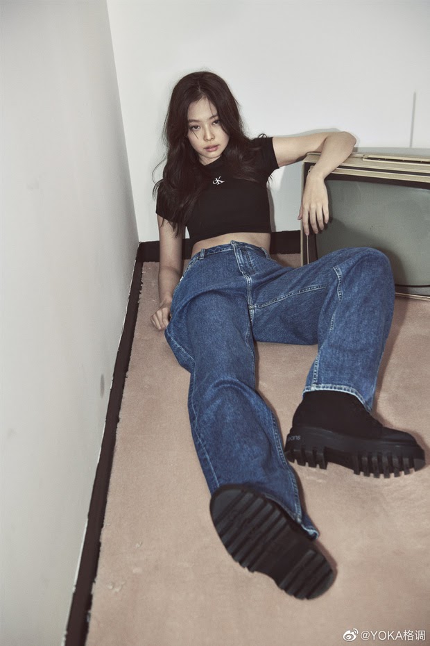 Jennie (BLACKPINK) và màn hở bạo nhất từ trước đến giờ, leo top vì khoe eo số 11 cực cháy - Hình 1