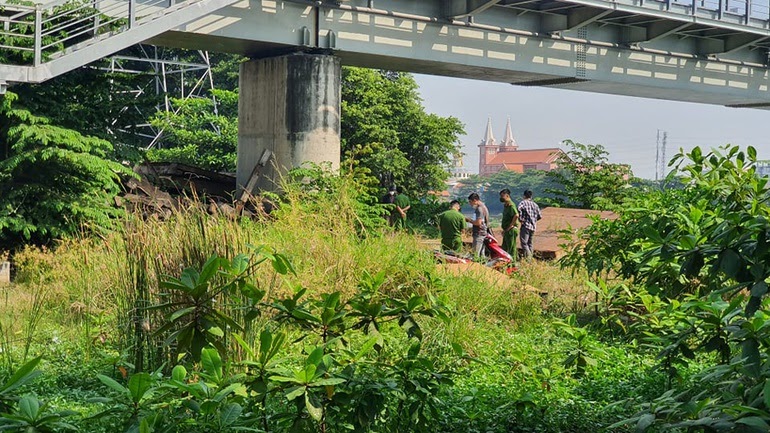 Lời khai bất ngờ của chú xe ôm chở nam sinh viên qua đời bí ẩn: Học 1 trường nhưng lại đến 1 trường khác - Hình 3