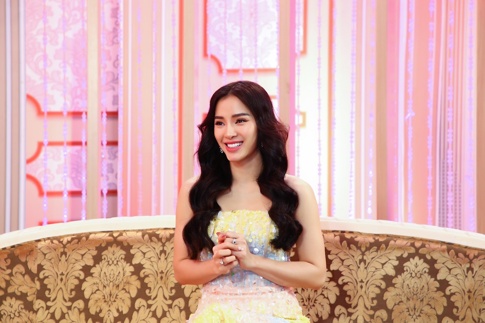 Phương Trinh Jolie kể về thời nổi loạn, trao trọn tình cảm cho phi công - Hình 5