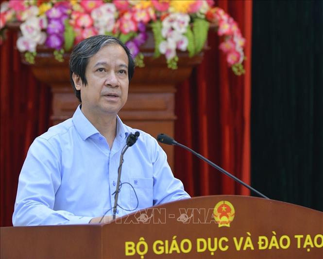 Bộ trưởng Nguyễn Kim Sơn: Mong mỏi lớn nhất của tôi là học sinh sớm được trở lại trường - Hình 1