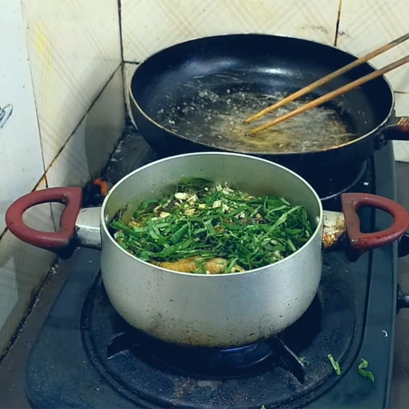 Cách làm cá chạch kho tương riềng thơm ngon đậm tình thôn quê - Hình 9