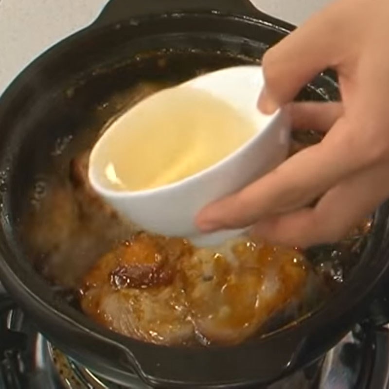 Cách làm cá thu kho riềng thơm ngon, đậm đà, cực hao cơm đơn giản tại nhà - Hình 10