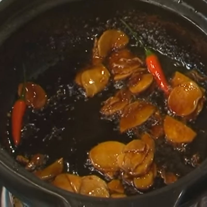 Cách làm cá thu kho riềng thơm ngon, đậm đà, cực hao cơm đơn giản tại nhà - Hình 8