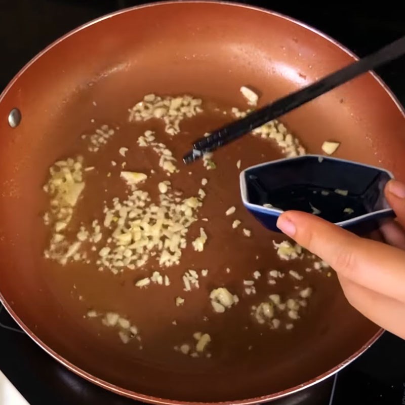 Cách làm cá thu kho tiêu thơm ngon, đậm đà, đưa cơm dễ làm tại nhà - Hình 10