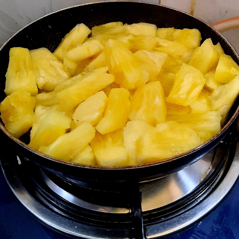 Cách làm thịt kho dứa (kho thơm) ngon chua ngọt đậm đà cho bữa cơm - Hình 11