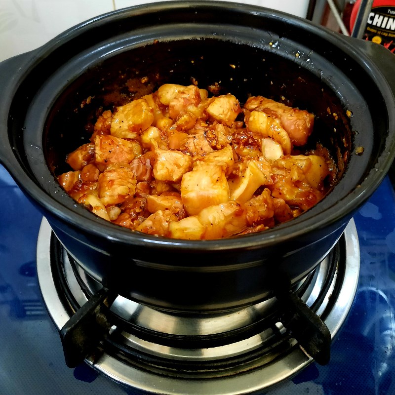 Cách làm thịt kho dứa (kho thơm) ngon chua ngọt đậm đà cho bữa cơm - Hình 9