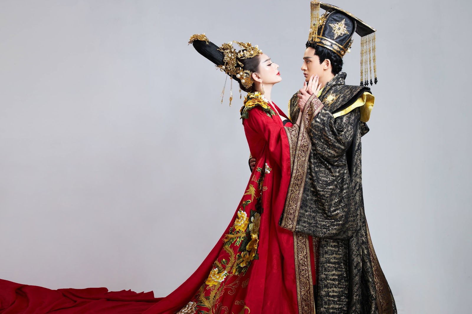 Cuối năm ly hôn, đầu năm Lâm Khánh Chi đã có tình mới? - Hình 4