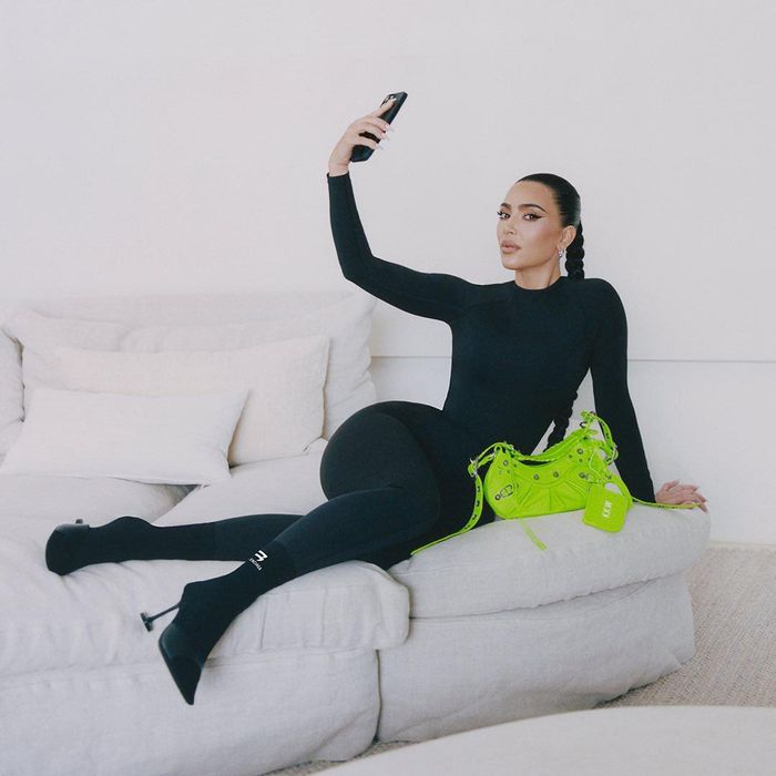 Mẫu túi được Kim Kardashian ưa chuộng - Hình 1