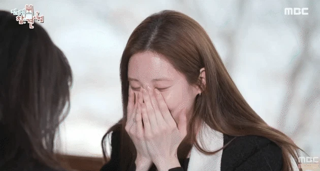 Seohyun bất ngờ tiết lộ không hề hạnh phúc khi ra mắt cùng SNSD, chuyện gì đây? - Hình 1