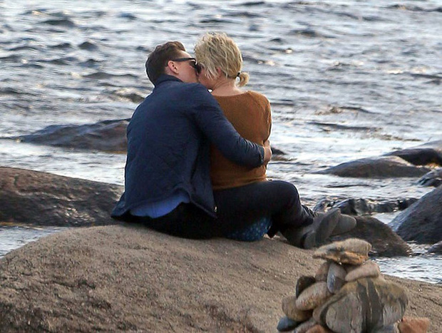 Taylor Swift và 14 đời bạn trai: Hốt toàn sao hạng A, bị bóc phốt và kết đẹp như mơ bên Joe Alwyn - Hình 17