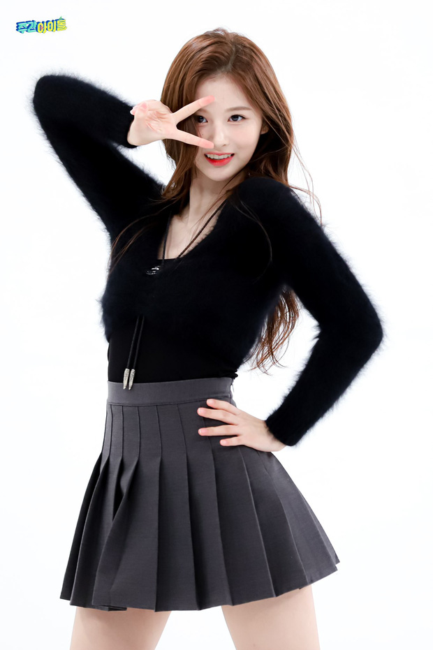 NMIXX debut thảm hại nhưng vẫn có 1 điểm sáng duy nhất: Đây là điều JYP làm tốt hơn cả SM, YG? - Hình 6