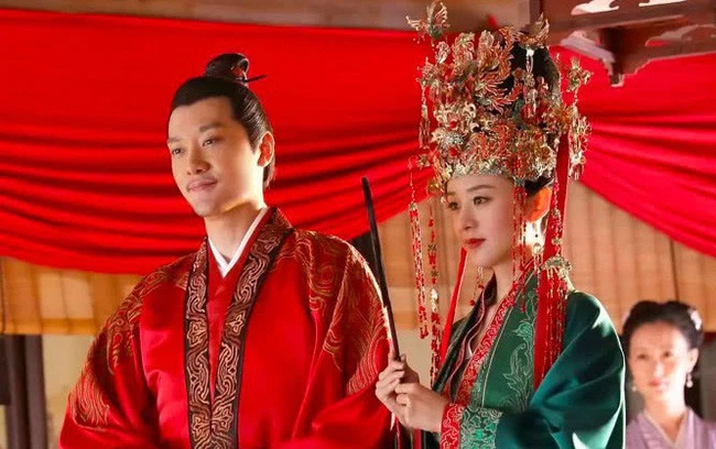 Phùng Thiệu Phong đáp trả cực gắt, lộ luôn tính cách thật khi bị so sánh với Triệu Lệ Dĩnh? - Hình 2