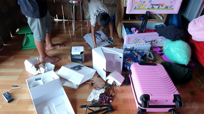 Sang Vlog bị trộm đột nhập vào nhà: Nút vàng, nút bạc bị phá tan tành, tài sản giá trị mất gần hết - Hình 2