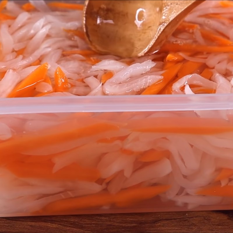 Cách làm củ cải ngâm chua ngọt giòn ngon cực dễ làm tại nhà - Hình 17