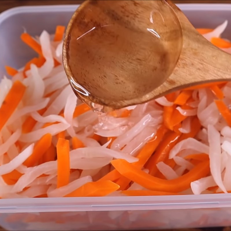 Cách làm củ cải ngâm chua ngọt giòn ngon cực dễ làm tại nhà - Hình 16