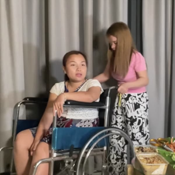 Youtuber Vợ chồng nhà Nhân băng bó kín mặt, Quỳnh Trần JP phải túc trực ở phòng chăm sóc đặc biệt - Hình 5