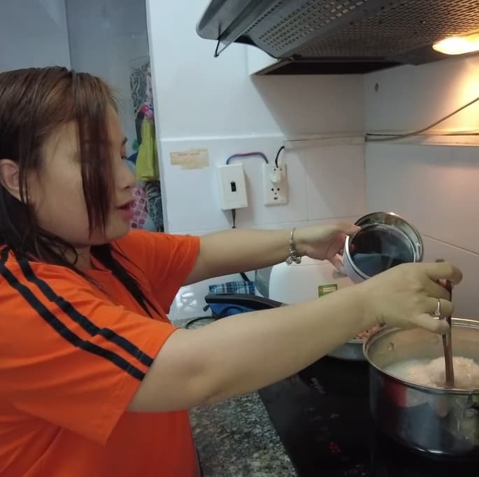 Youtuber Vợ chồng nhà Nhân băng bó kín mặt, Quỳnh Trần JP phải túc trực ở phòng chăm sóc đặc biệt - Hình 4