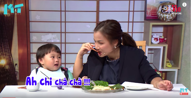 Quỳnh Trần JP gây tranh cãi khi ăn đuông dừa với mắm tôm, phán 1 câu xanh rờn sau khi vừa buông đũa - Hình 4