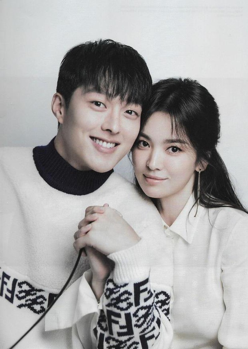 Song Hye Kyo làm điều ngọt ngào cho tình trẻ Jang Ki Yong, fan lại được dịp đẩy thuyền - Hình 2