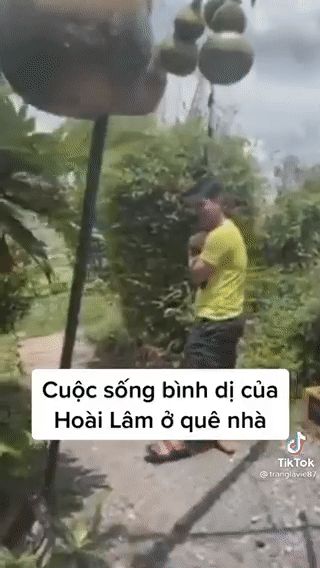 Hoài Lâm livestream cuộc sống bình dị ở quê nhà, 1 thay đổi ngoại hình khiến netizen dụi mắt 3 lần mới nhận ra? - Hình 1