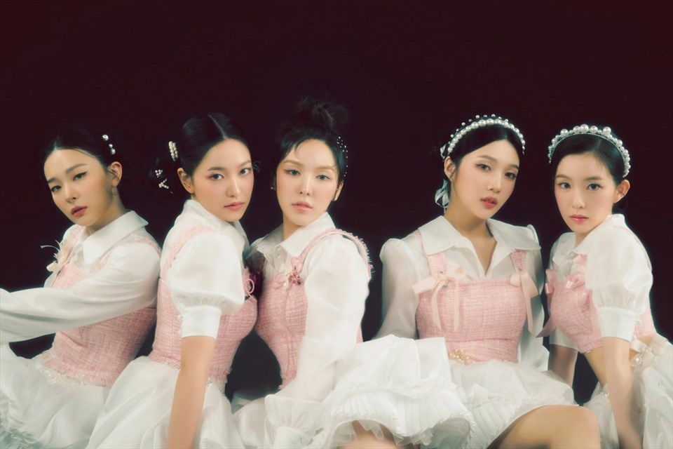 Joy (Red Velvet) bất ngờ nhiễm Covid-19: Kế hoạch comeback tan tành theo mây khói? - Hình 1