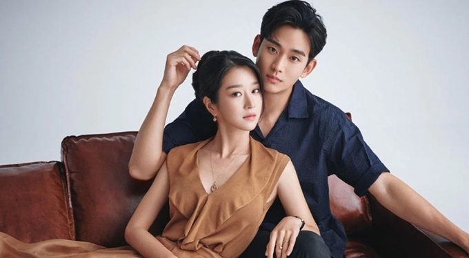 Kim Soo Hyun - Mỹ nam bị bố và em gái lợi dụng, bạn gái bạo lực tinh thần bằng yêu sách đáng sợ - Hình 10