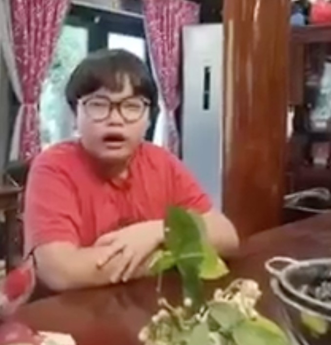 Trang Trần lạy Xuân Bắc: Anh làm ơn đập điện thoại của vợ anh hoặc xóa Facebook của chị ta giùm - Hình 2