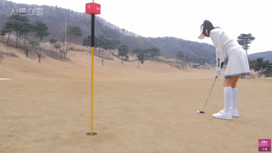 Son Ye Jin đi đánh golf cùng thiếu gia trước thềm đám cưới với Hyun Bin, lên đồ sang chảnh ăn đứt cô ca sĩ Gen Z - Hình 4