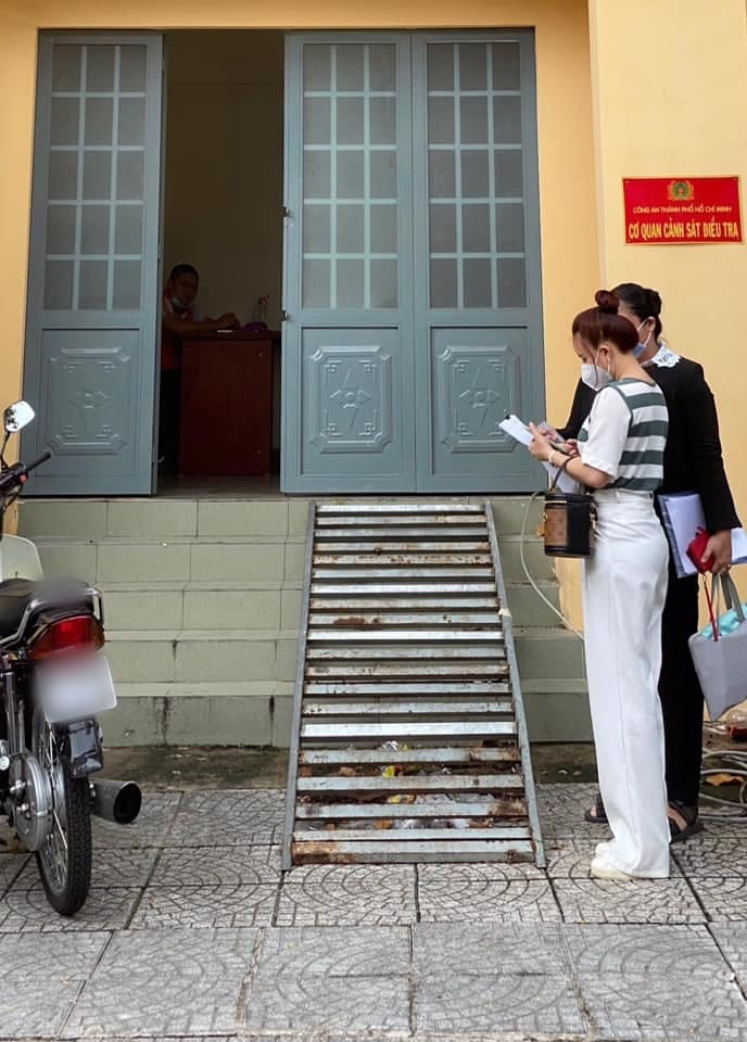 Bà Phương Hằng bị bắt tạm giam, Đàm Vĩnh Hưng - Vy Oanh vui sướng gáy cực mạnh - Hình 1