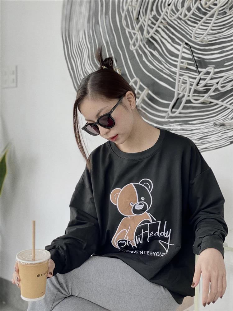 Tình cũ Quang Hải gây choáng với nhan sắc lên hương sau khi lấy chồng đại gia - Hình 8