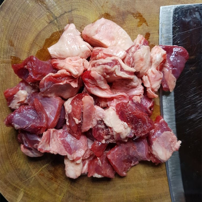 Cách nấu canh rau lang thịt bò đơn giản, cực ngon cho cả nhà - Hình 2
