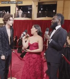 Moment đáng yêu duy nhất ở thảm đỏ Oscar 2022: Lén Nhện nhí Tom Holland, mỹ nhân Zendaya thả thính liên hoàn 2 mỹ nam đình đám! - Hình 6