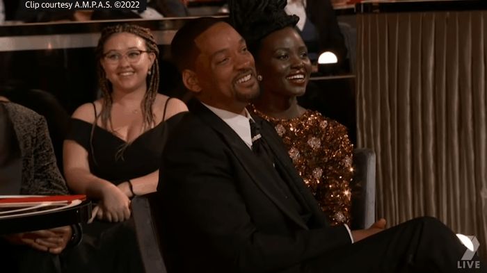 Nghi án Will Smith dàn dựng tinh vi màn choảng Chris Rock trên sóng live Oscar, thám tử mạng ra tay bóc trần ngay và luôn - Hình 6