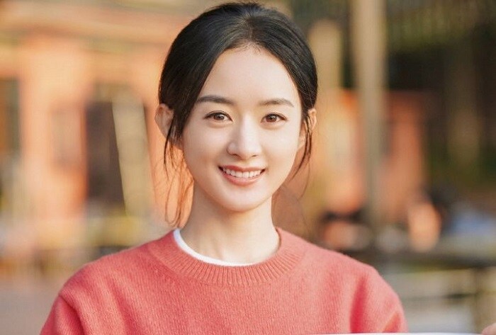 Phùng Thiệu Phong hôn môi kẻ địch, Triệu Lệ Dĩnh lộ dáng vẻ thất thần, mệt mỏi lúc tan ca - Hình 8