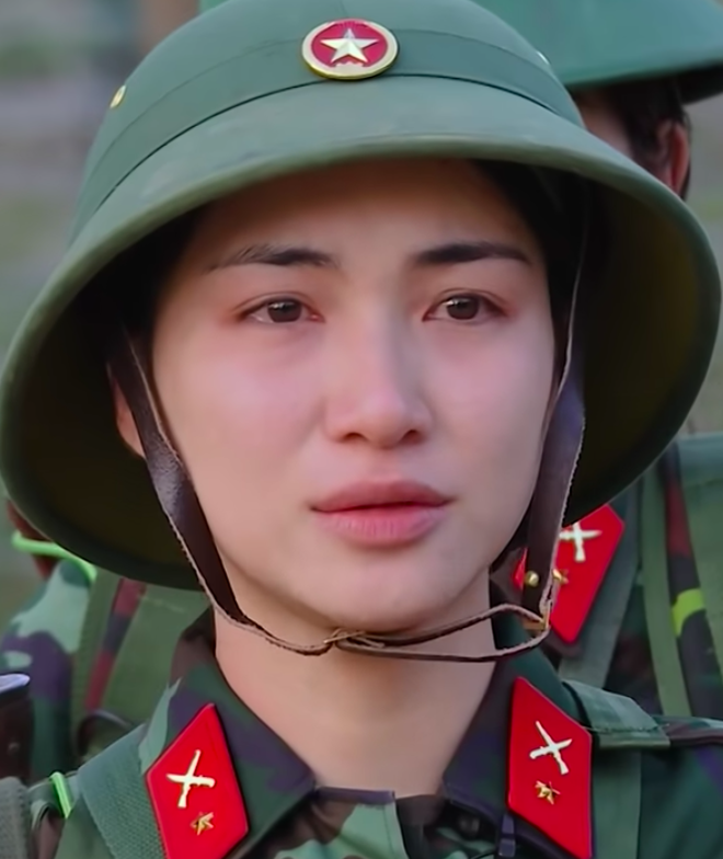 Đọ mặt mộc của dàn Sao Nhập Ngũ 2022: Hòa Minzy đỉnh miễn chê, Minh Tú như một người khác? - Hình 4
