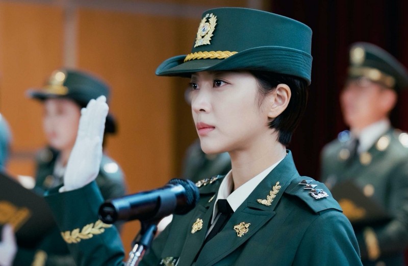 Jo Bo Ah bỏ rơi Lee Dong Wook để đóng Military Prosecutor Doberman, hóa ra hoàn toàn là vì đam mê - Hình 2