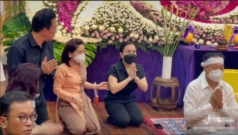 NS Việt Hương uất ức khóc nghẹn khi bị vu oan vụ lễ tưởng niệm nghệ sĩ Ngọc Đáng - Hình 2