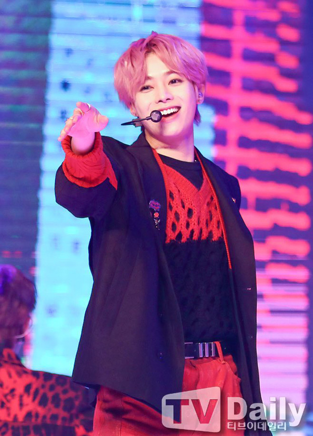 Hanbin gặp chuyện không vui sau màn debut gây bùng nổ tại Hàn - Hình 7