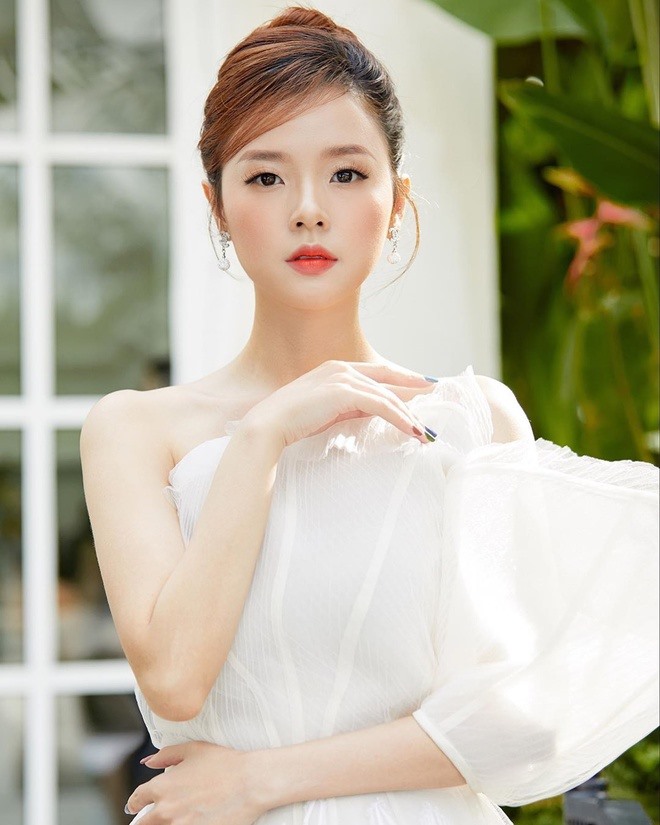 Kiều Minh Tuấn bất ngờ cầu hôn Midu, thêm hint khẳng định đã đường ai nấy đi với Cát Phượng? - Hình 1
