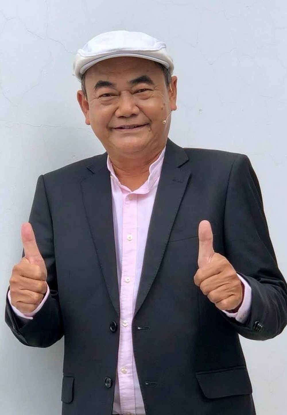 NSND Việt Anh: Cuộc sống nhà thuê, cơm hàng cháo chợ, không vợ con bên cạnh ở tuổi 64 - Hình 1