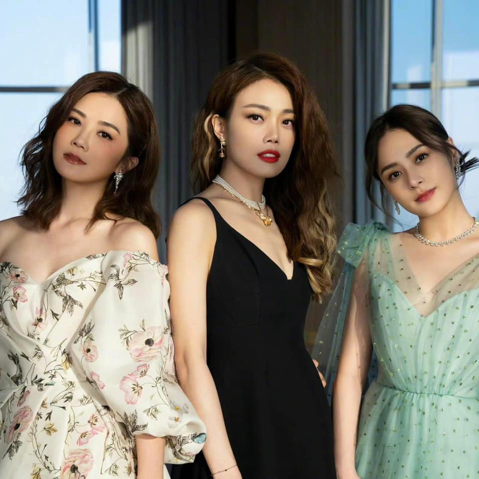 Dung Tổ Nhi: Diva Hong Kong quyền lực và giàu có từng đánh bể đầu 'ông trùm Tăng Chí Vỹ chỉ vì bị chê xấu - Hình 3