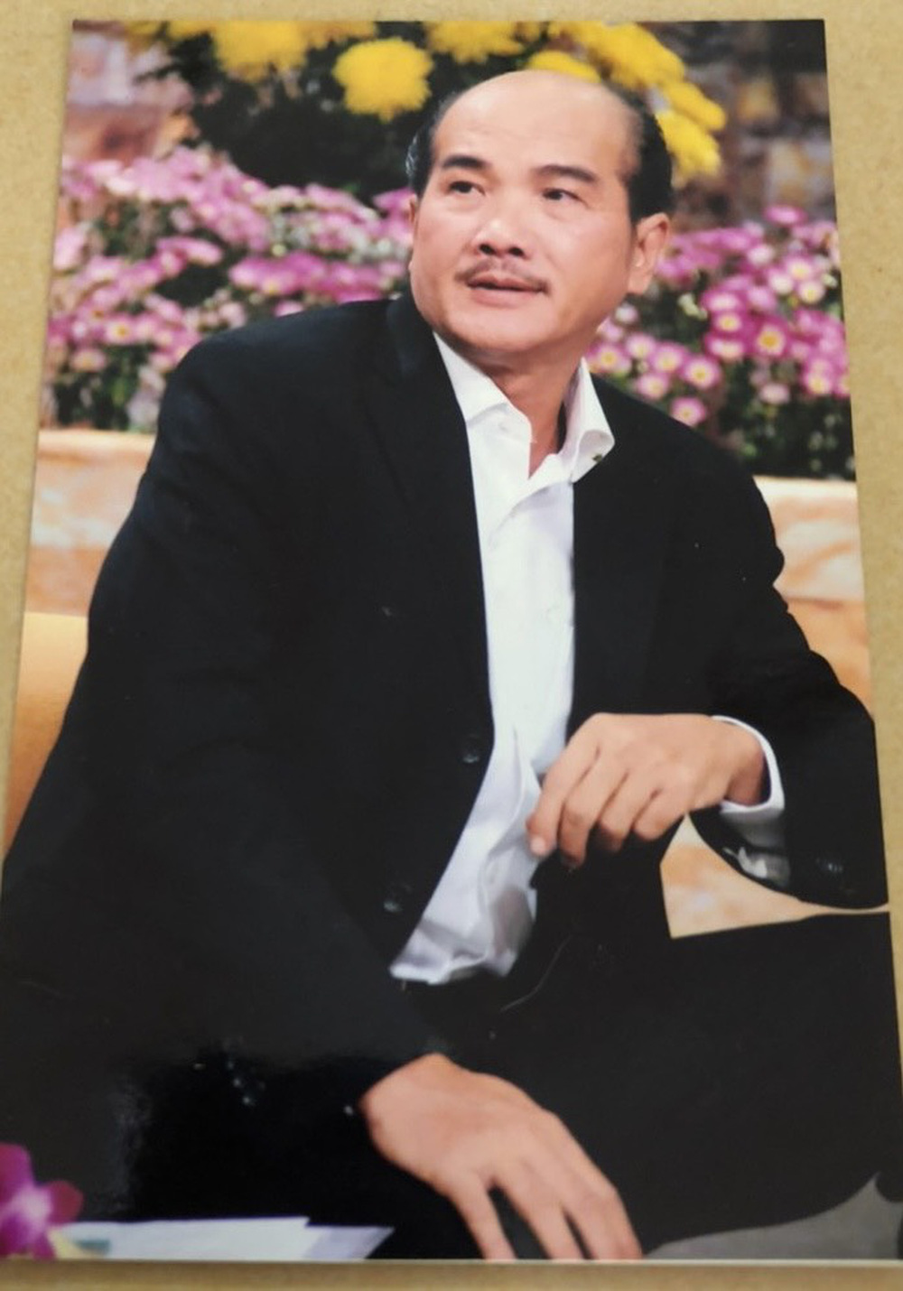 Thanh Tùng - Danh hài làm từ thiện hết 20 tỷ: Từ giàu có đến phá sản, nợ nần, ở nhà thuê ở tuổi 68 - Hình 1