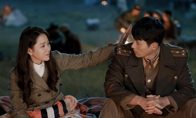 Song Hye Kyo và tập thể người yêu cũ của Hyun Bin có động thái gì vào ngày nam tài tử cưới vợ? - Hình 5