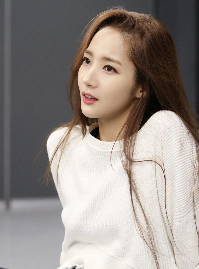 Park Min Young bất ngờ đề cập đến chuyện kết hôn, showbiz Hàn sắp có tin vui? - Hình 4