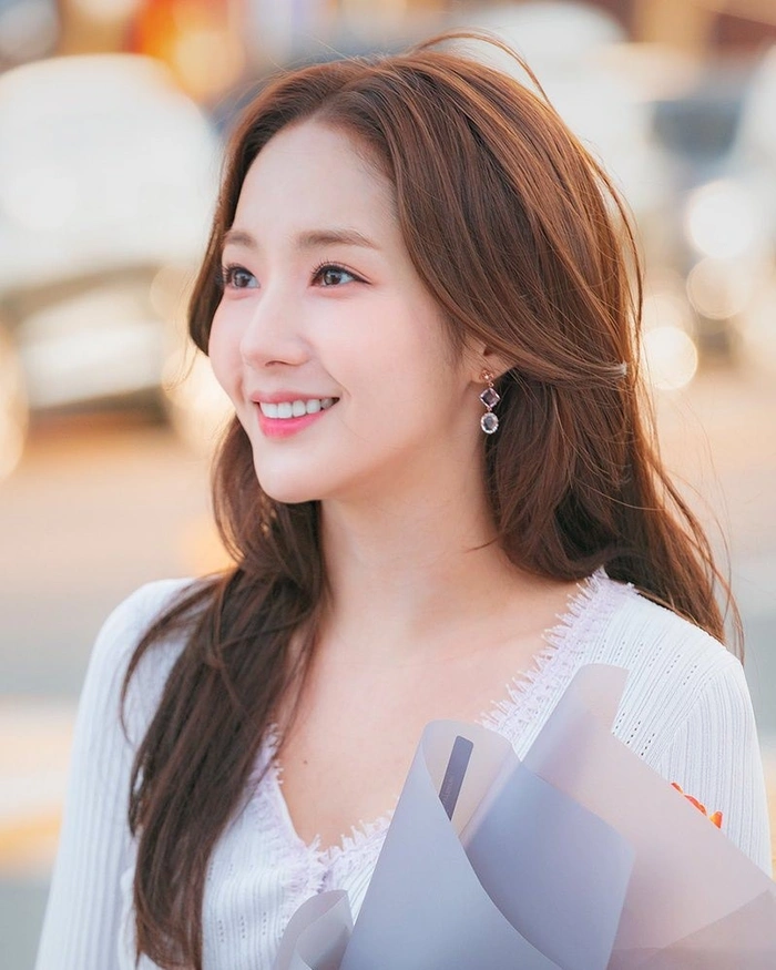 Park Min Young bất ngờ đề cập đến chuyện kết hôn, showbiz Hàn sắp có tin vui? - Hình 1
