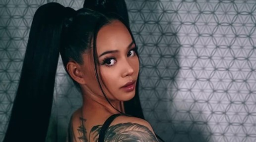 Bella Poarch - TikToker đình đám top 4 thế giới mất gần 90 triệu follow - Hình 1