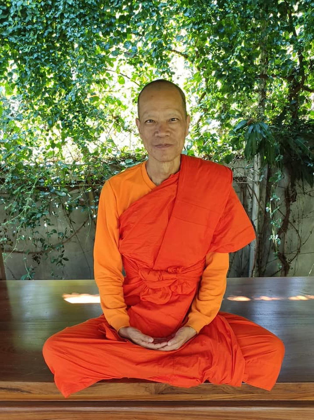 Hồng Triều Phong: Hai lần cưới vẫn đi tu, giờ bị ung thư phải cắt 2/3 lưỡi, U70 công khai đồng tính - Hình 4