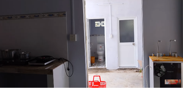 Sang Vlog - Youtuber nghèo nhất Việt Nam xây nhà tặng mẹ và vợ, cơ ngơi mới gây chú ý bởi 1 điểm! - Hình 7